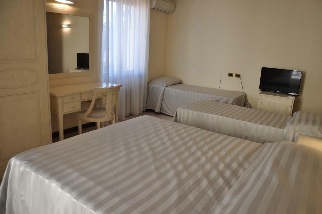 Hotel San Lorenzo Поццоленго Экстерьер фото